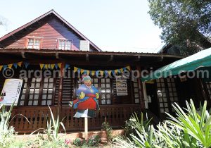 10-Ukraine Photos des pavillons à la fête du Migrant, Obera