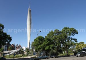 Phare du Bicentenaire, parc Sarmiento Phare du Bicentenaire, parc Sarmiento