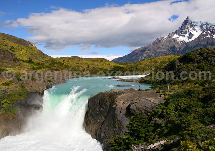 Salto grande, Torres del Paine Salto grande, Torres del Paine