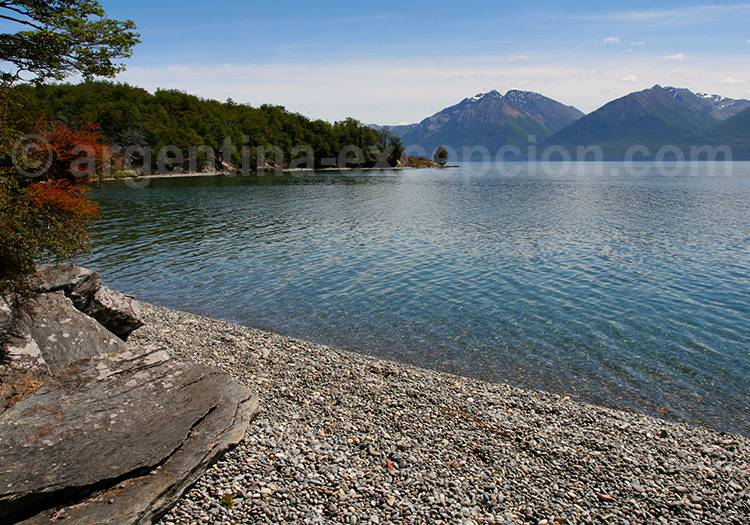 Lac Fargnano, Terre de Feu Lac Fargnano, Terre de Feu