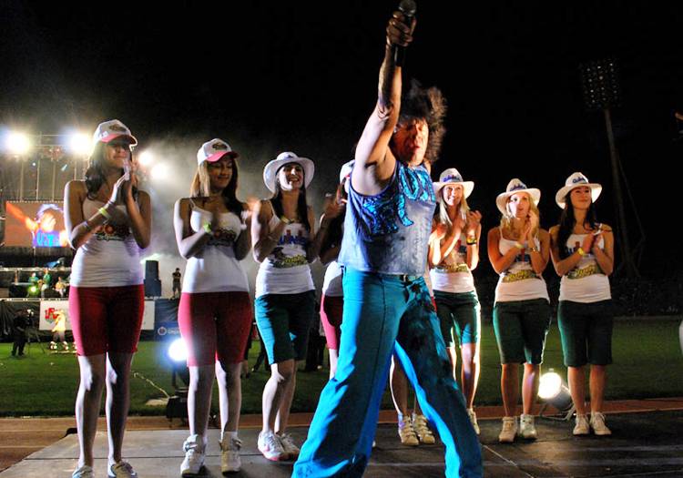 La Mona Jimenez, CC Flickr Damian Jimenez La Mona Jimenez, CC Flickr Damian Jimenez