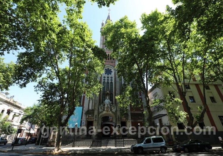 Basílica María Auxiliadora y San Carlos
