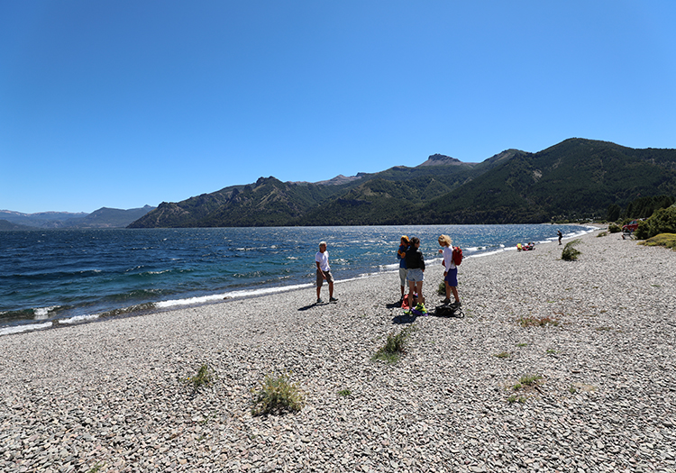 3 Extrêmité est du lac Meliquina 3 Extrêmité est du lac Meliquina