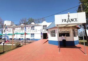 8-France Photos des pavillons à la fête du Migrant, Obera