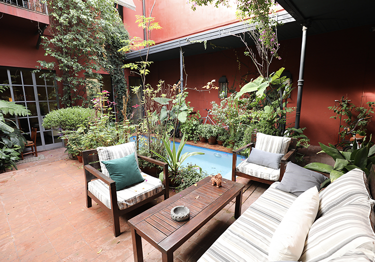 Be Jardín Escondido by Coppola, Palermo