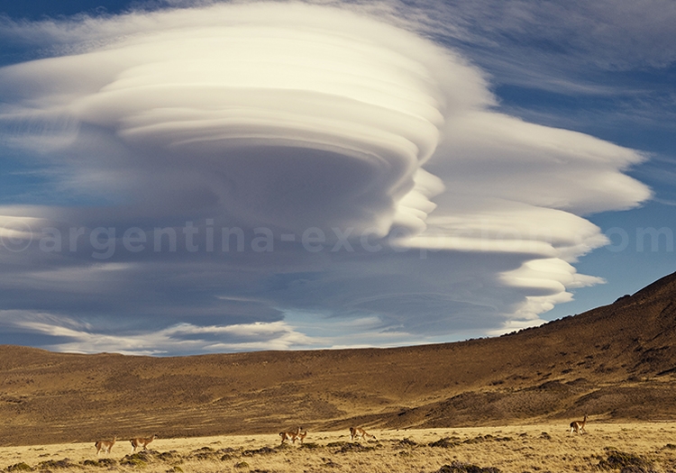 Nuages lenticulaires de Patagonie Nuages lenticulaires de Patagonie