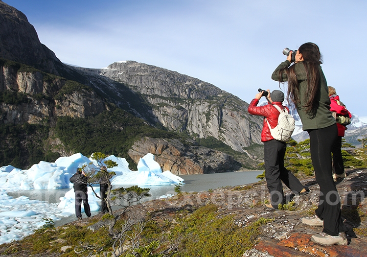 Patagonie Australe, des paysages glaciaires accessibles à 400 mètres d'altitude Patagonie Australe, des paysages glaciaires accessibles à 400 mètres d'altitude