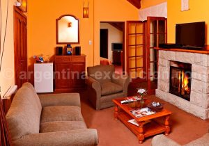 cumbres-blancas-salon Hosteria Cumbres Blancas, salon