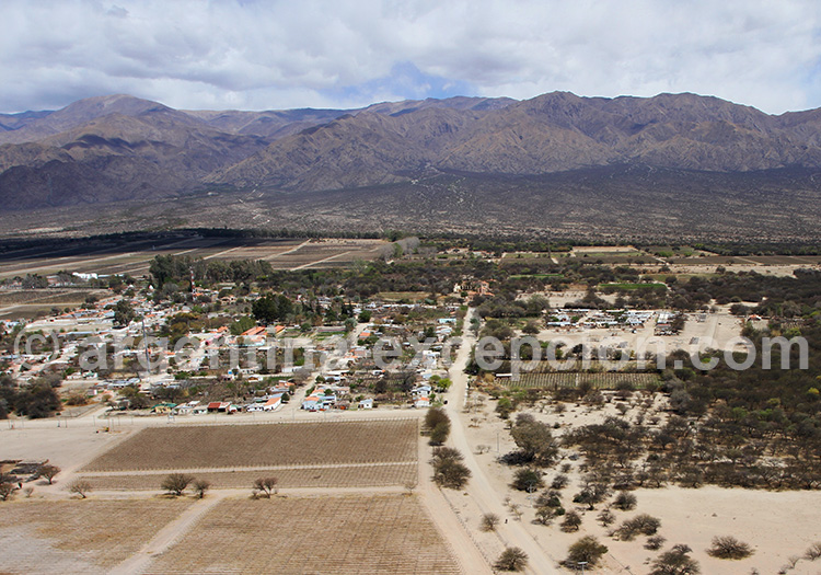 Village de San Carlos, vallées Calchaquíes Village de San Carlos, vallées Calchaquíes
